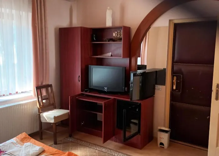 Pilota Panzio Bed & Breakfast *