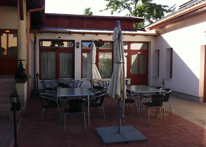 Pilota Panzio Bed & Breakfast Szeged